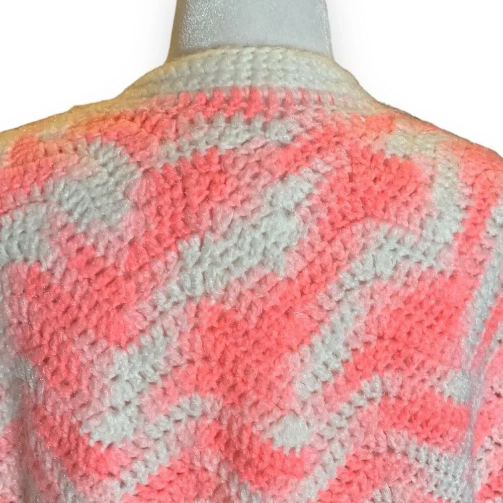 Vintage Hand Knit Chunky Poncho Cape‎ White Light Pastel Pink Zig Zag Stripe